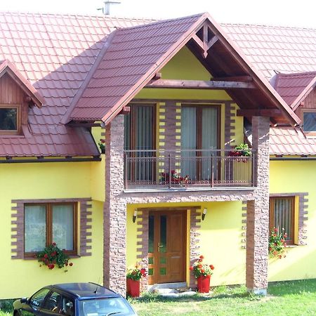 Guest House Kovalik Sucha Hora Ngoại thất bức ảnh