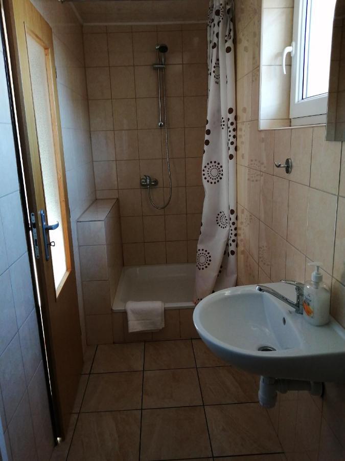 Guest House Kovalik Sucha Hora Ngoại thất bức ảnh
