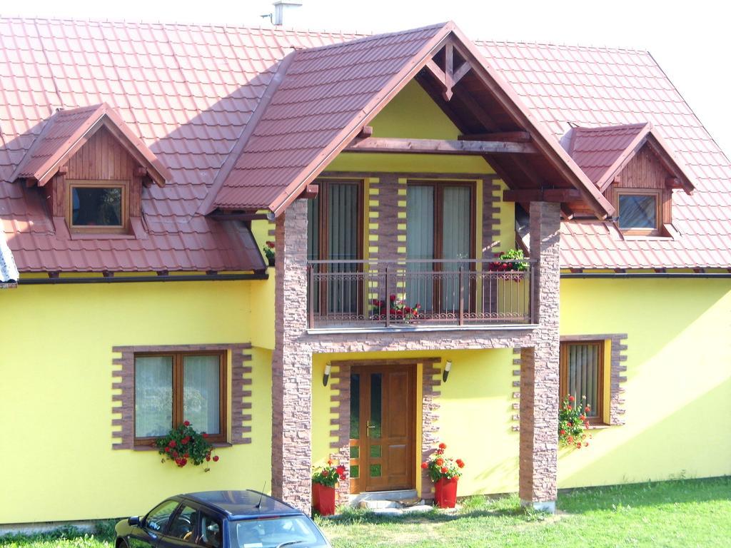 Guest House Kovalik Sucha Hora Ngoại thất bức ảnh
