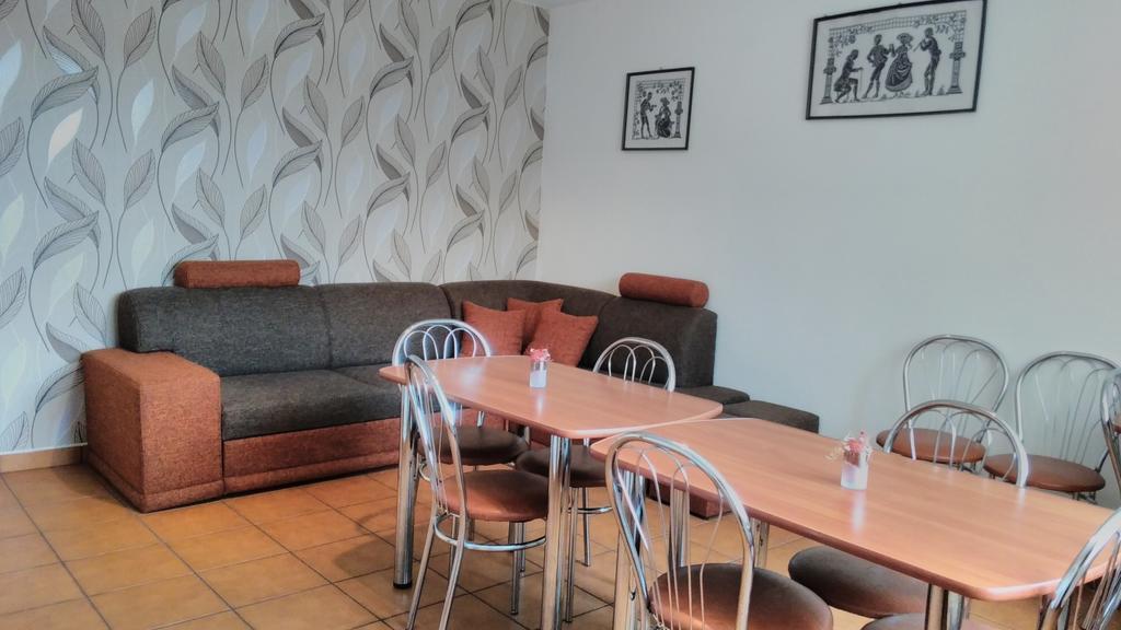 Guest House Kovalik Sucha Hora Ngoại thất bức ảnh